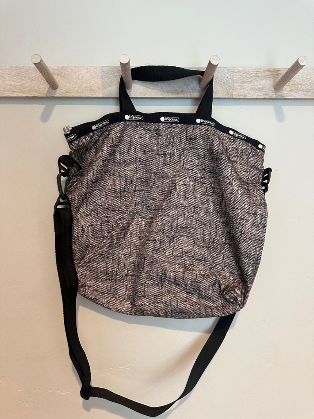 LeSportsac Black and Gray Tweed-Style Tote with Crossbody Strap
